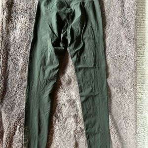 PTULA Hailea Legging 25” Thyme Size M